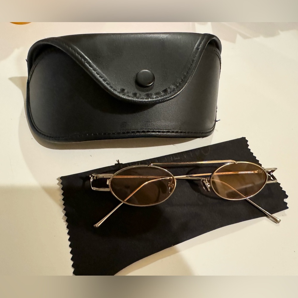 Pink sunglasses with FREE case